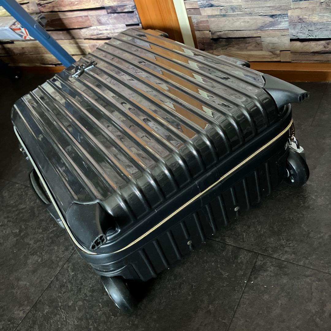 Roen キャリーケース　約30L 2輪　機内持ち込み可能