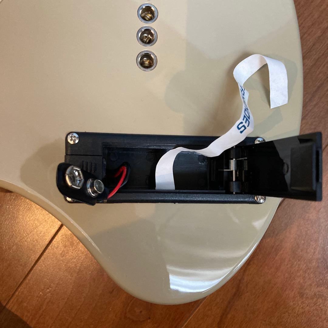 新品　未使用　フェルナンデス ZO-3 アンプ内蔵 エレキギター