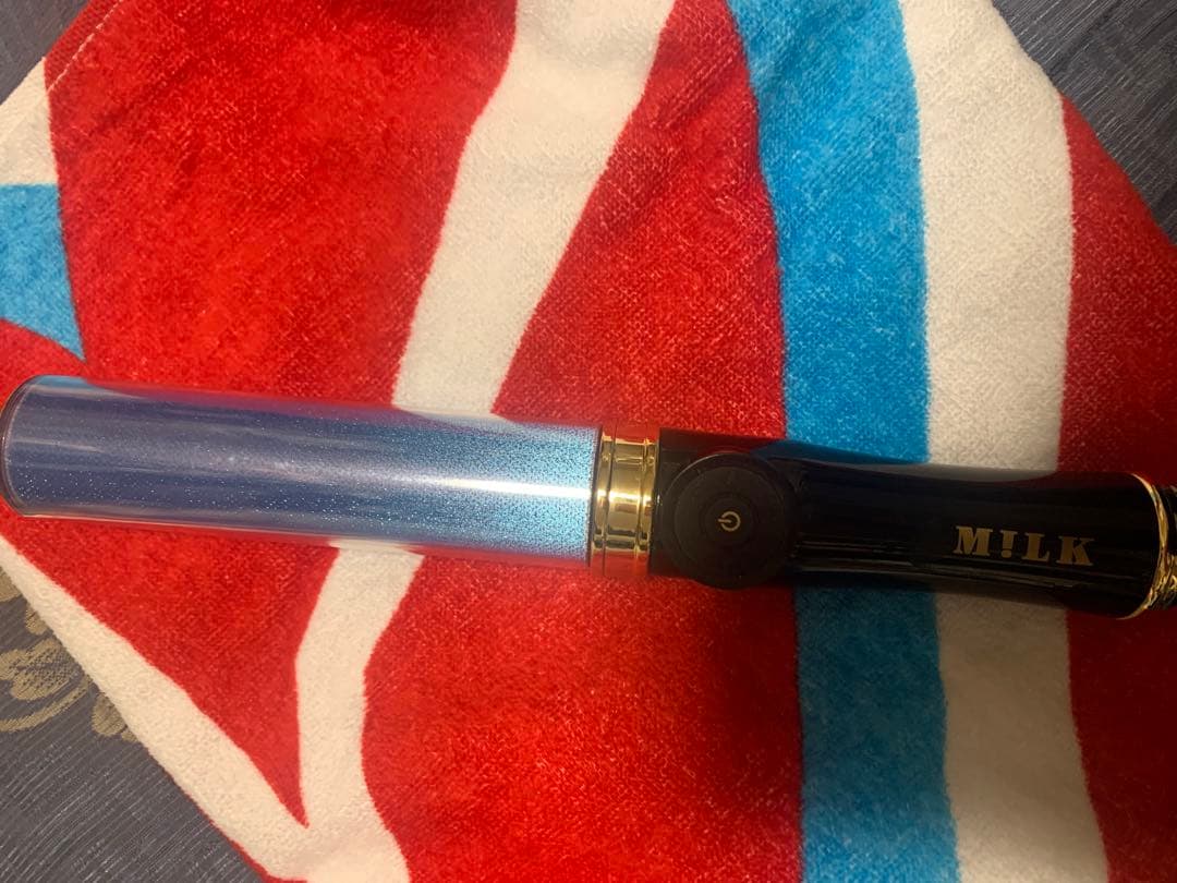 M!LK キャンドリペンライト　青