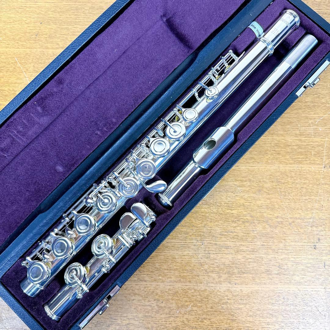 極美品 最新 現行モデル ヤマハ フルート YFL-212 YAMAHA