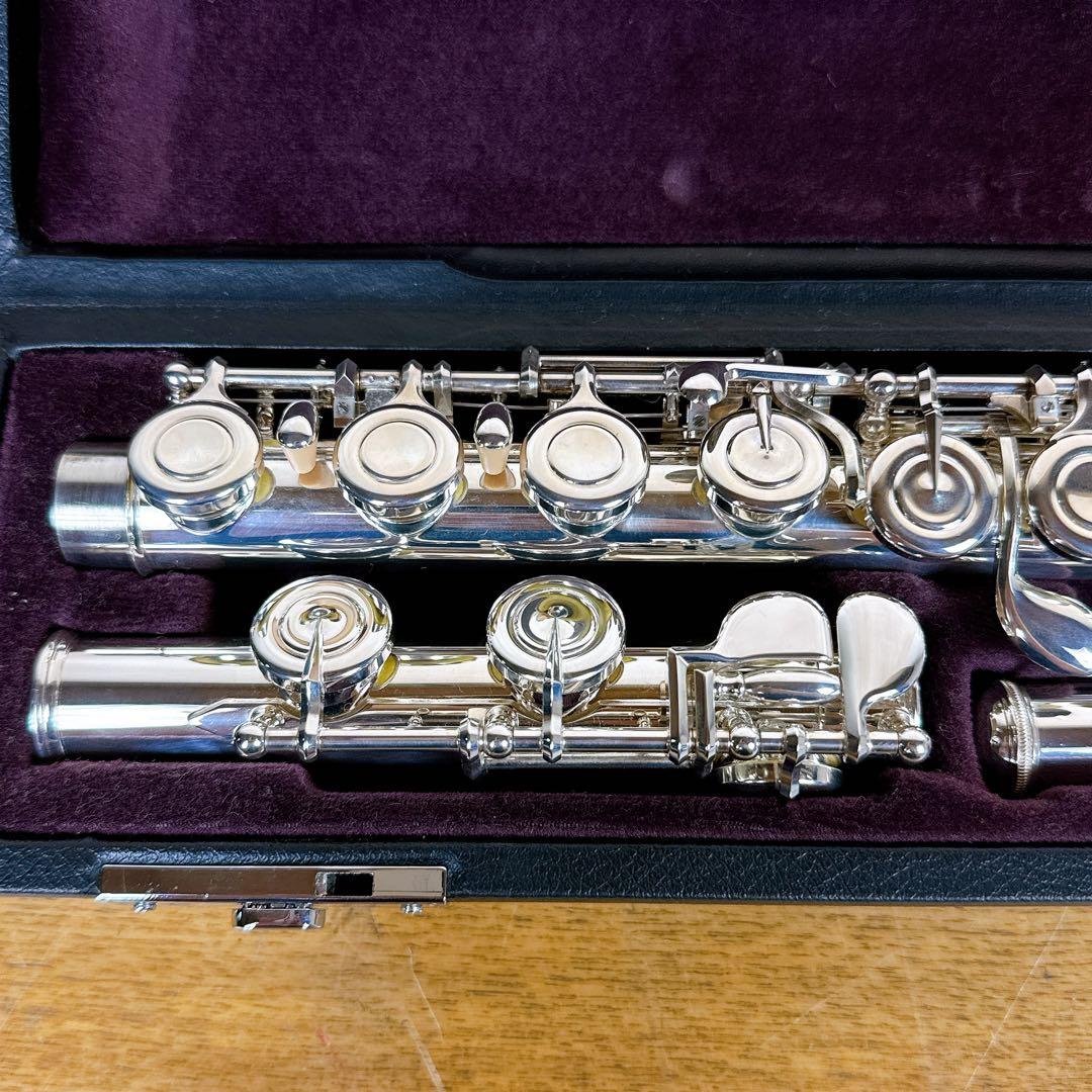 極美品 最新 現行モデル ヤマハ フルート YFL-212 YAMAHA