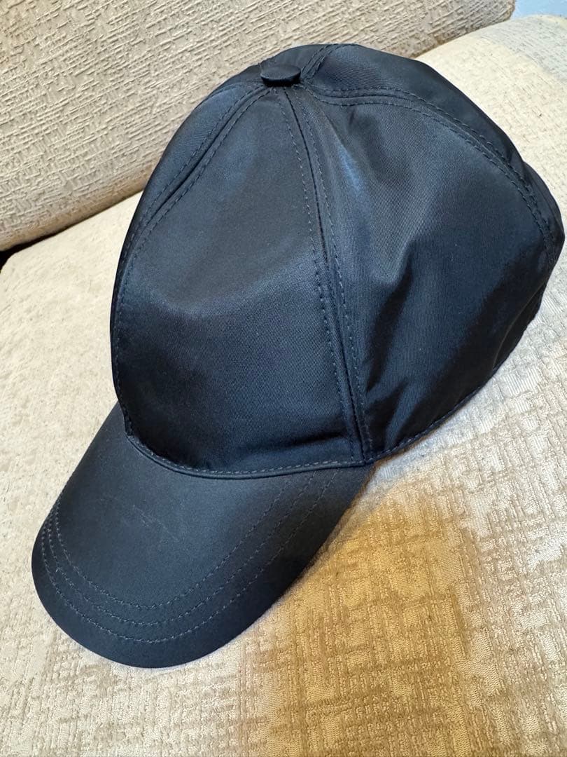 PRADA キャップ　箱無し　早い者勝ち