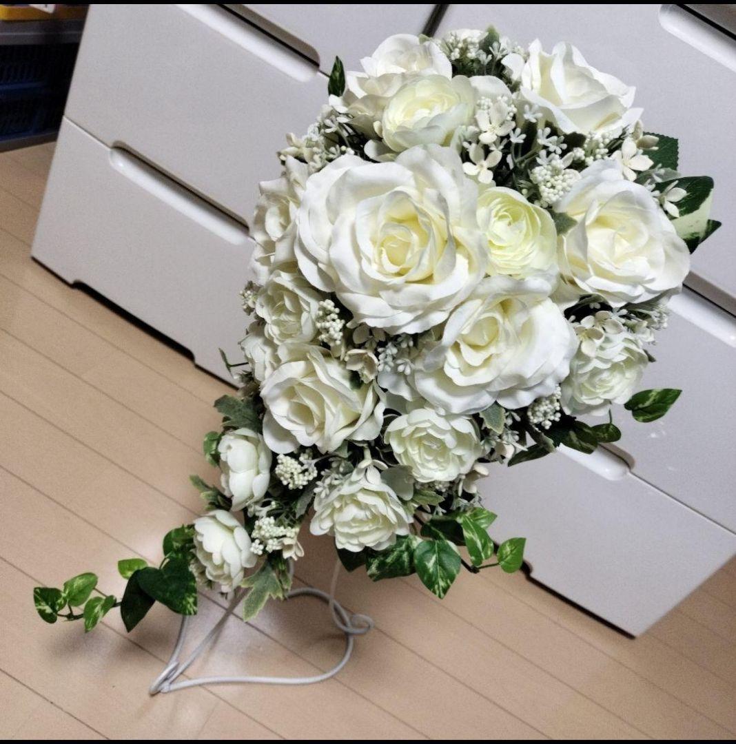 ウェディングブーケ ホワイト 造花 アレンジメント ブートニア 髪飾 スタンド付