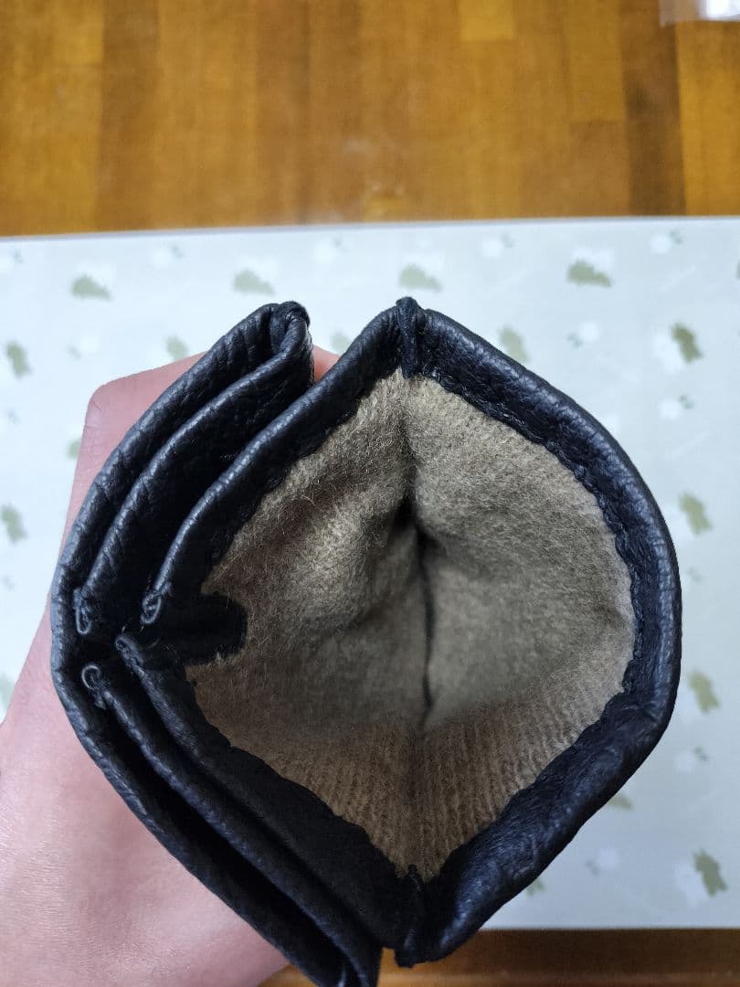 未使用　ペッカリー革手袋　カシミヤライニング　ブラック