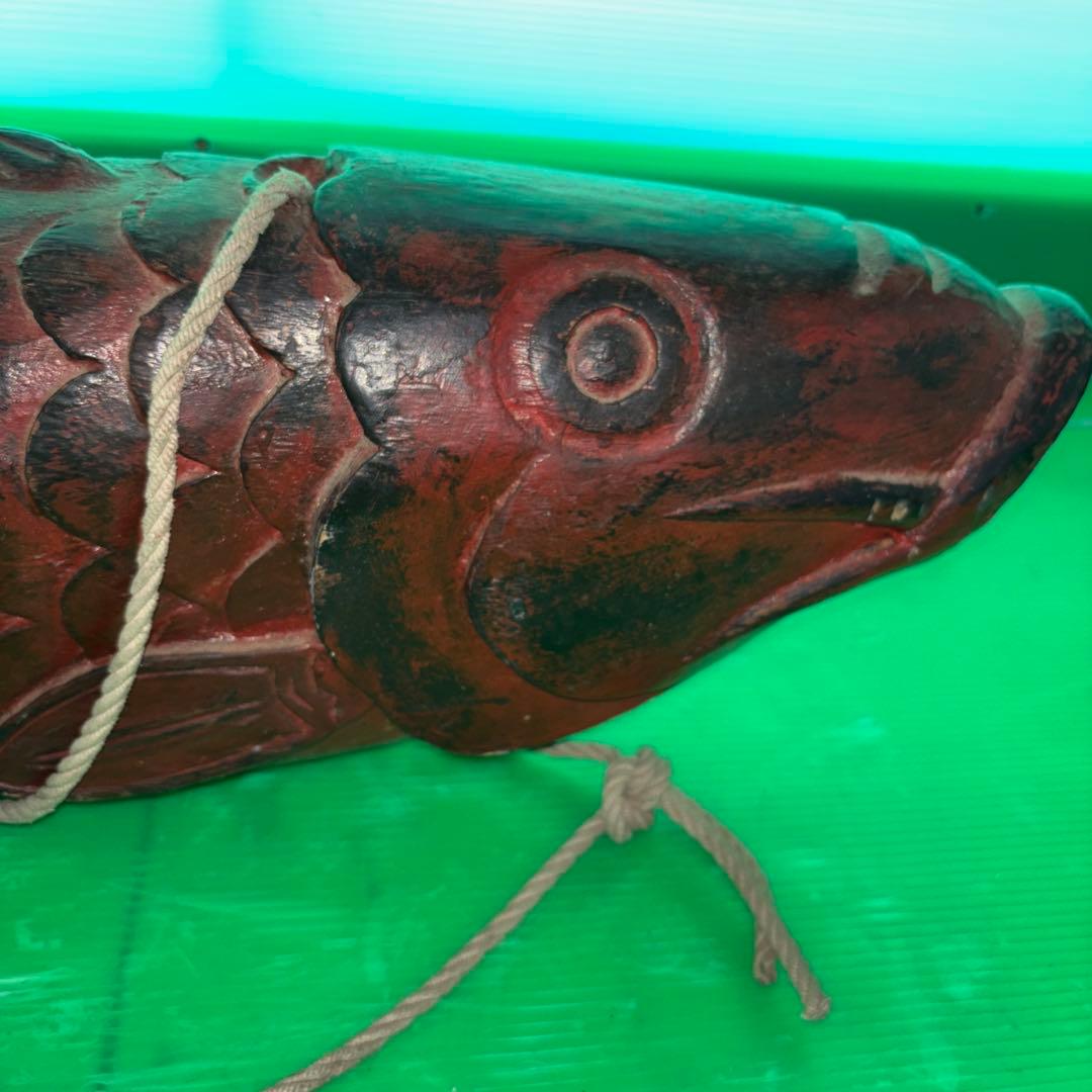 囲炉裏 木製 魚木工品 工芸品 錦鯉