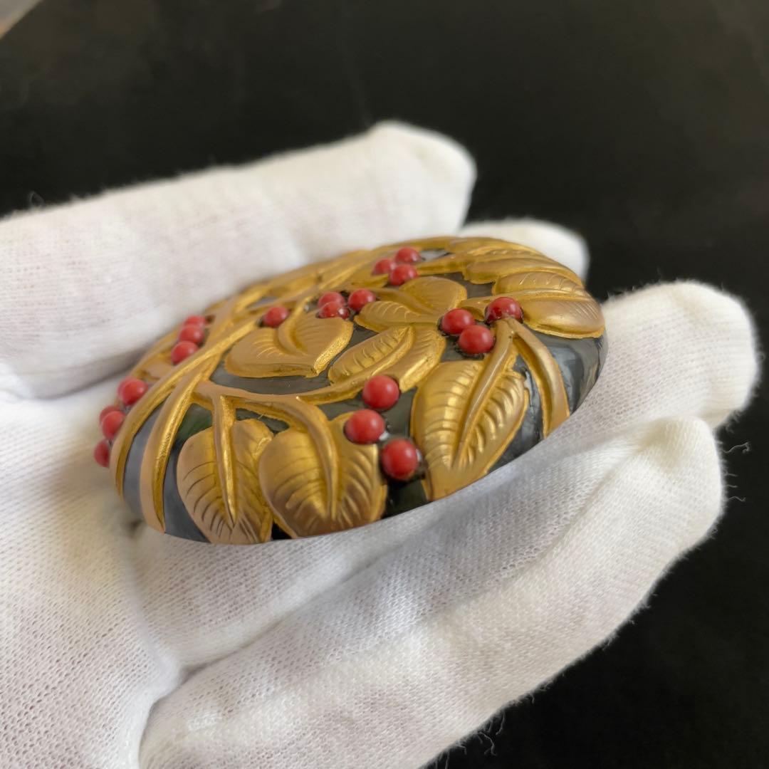 【18】AKIO MORI 珊瑚と金彩のブローチ　ヴィンテージ　レア