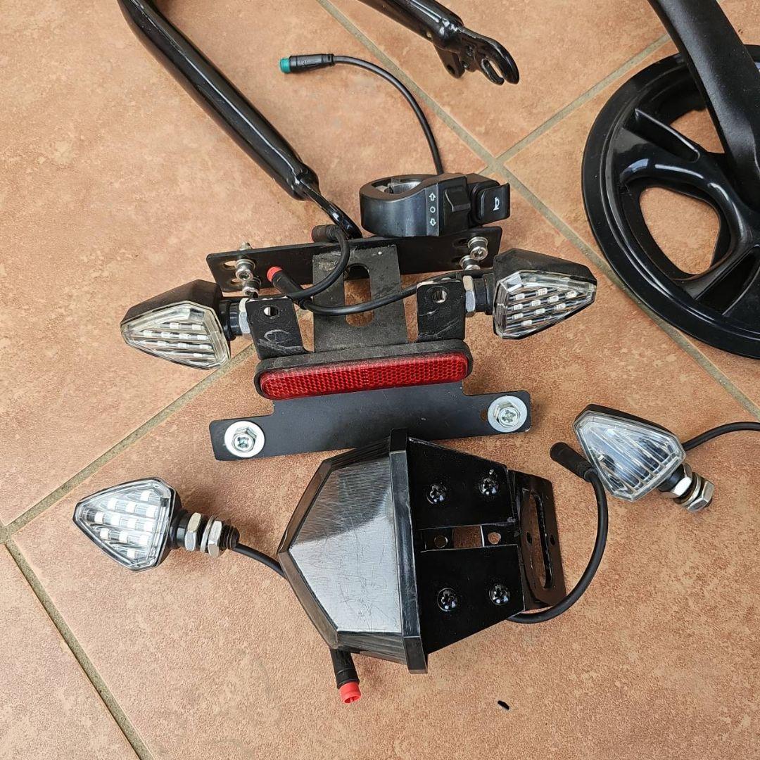 【 ｇ．ｅ．ｓ．ｓ  】glafit 電動アシスト自転車 オレンジ