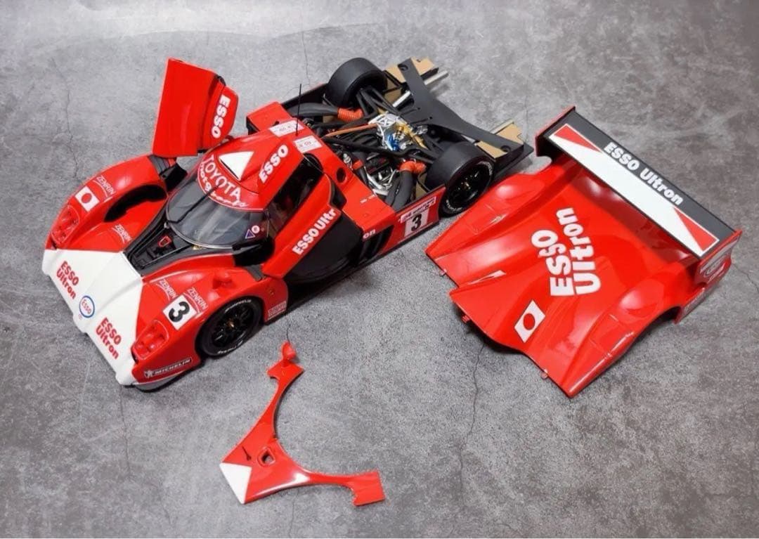 1/18 AUTOart トヨタ TS020 片山右京、鈴木利男、土屋圭市