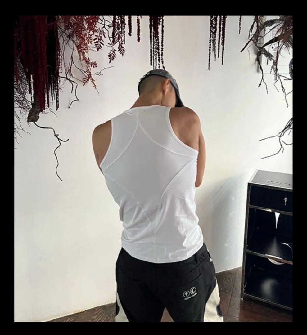 【新品未使用】THUG CLUB サグクラブタンクトップ ホワイト　１サイズ