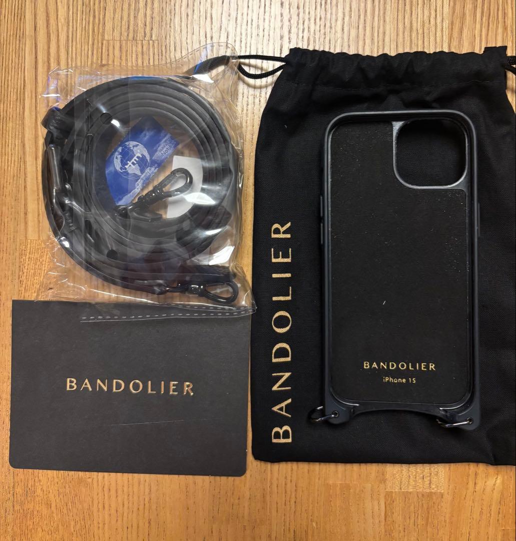 BANDOLIER iPhone 15ケース ブラック&未使用のストラップ付き