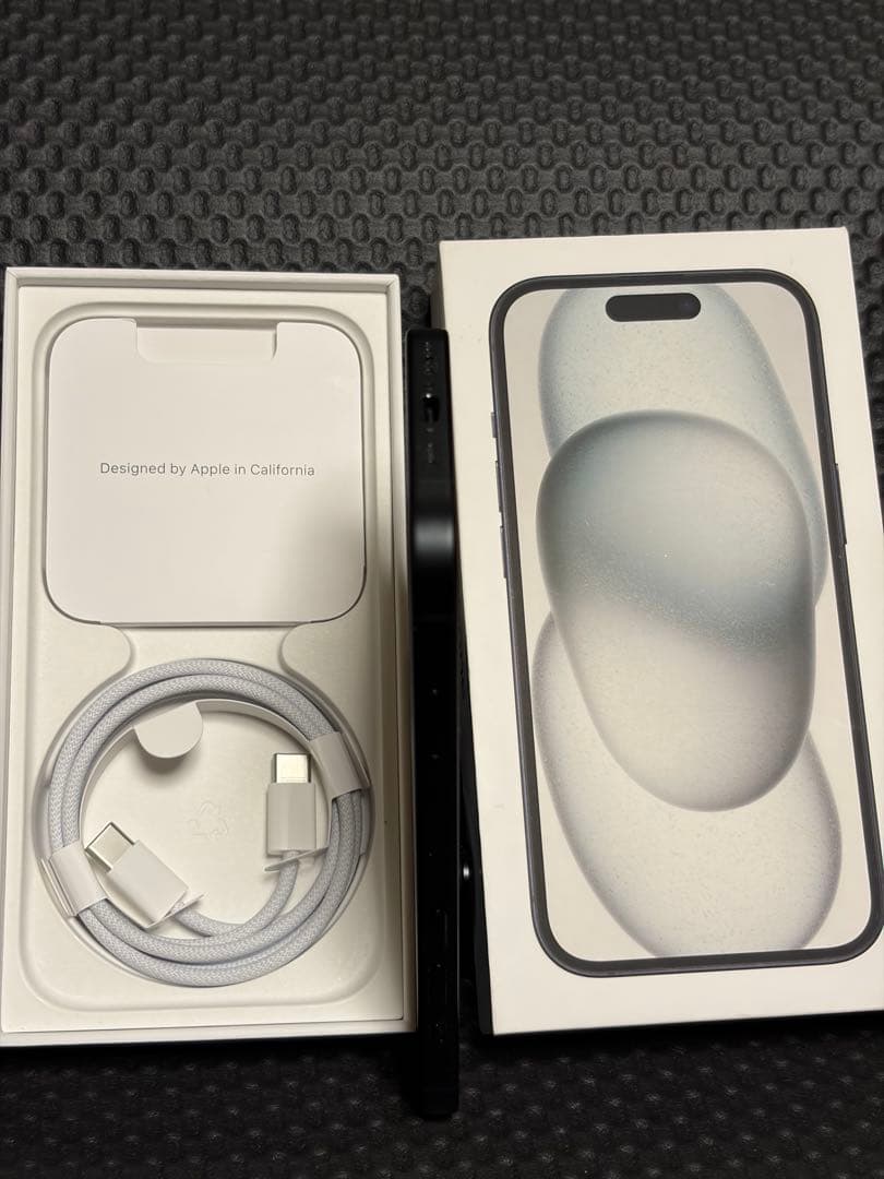 美品 最大容量90% Apple iPhone 15 ブラック 本体 128GB