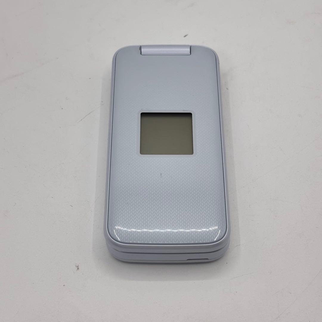 docomoらくらくホン F-01M ホワイト 充電器付き