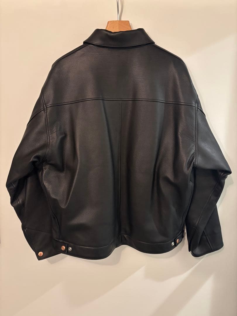 【新品未使用】comoli leather カーフスキンジップショートジャケット