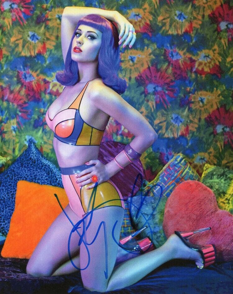 直筆サイン入り写真 ケイティ・ペリー 歌手/フレーム別/SA鑑定済