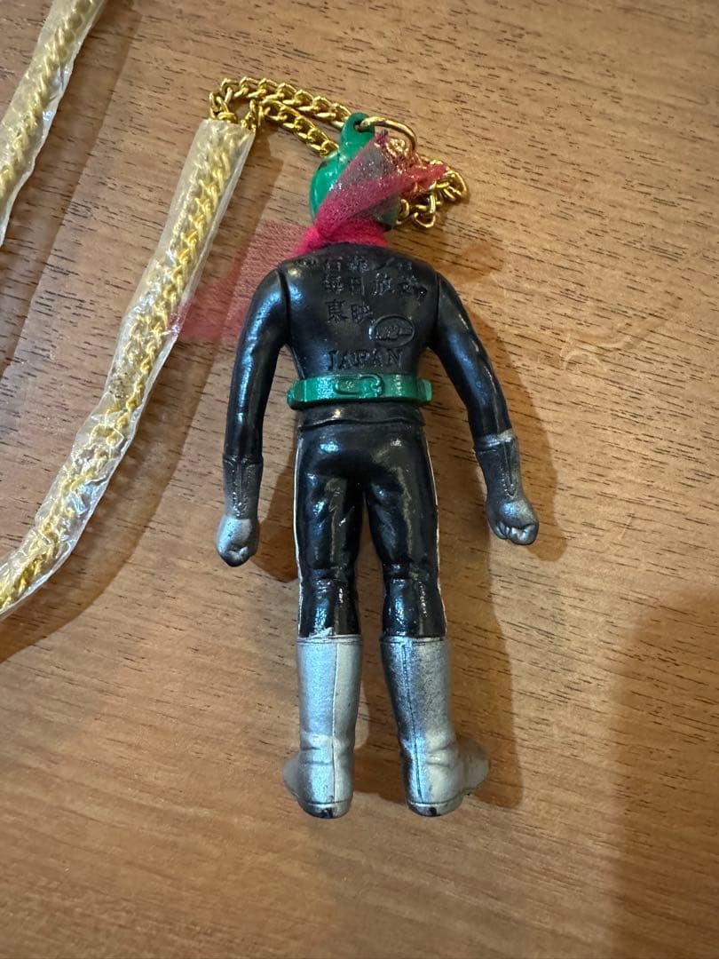 当時物　ポピー　仮面ライダーペンダント