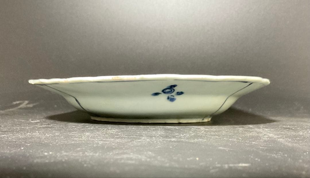 古染付　芙蓉手樹下鹿図　陶磁器　皿　茶器　骨董品　古玩　mー91