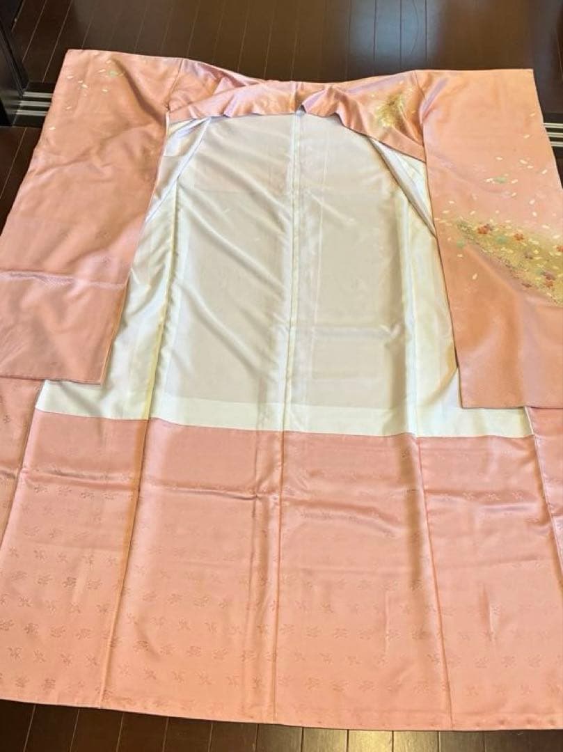 淡いピンク 花柄 振袖 着物