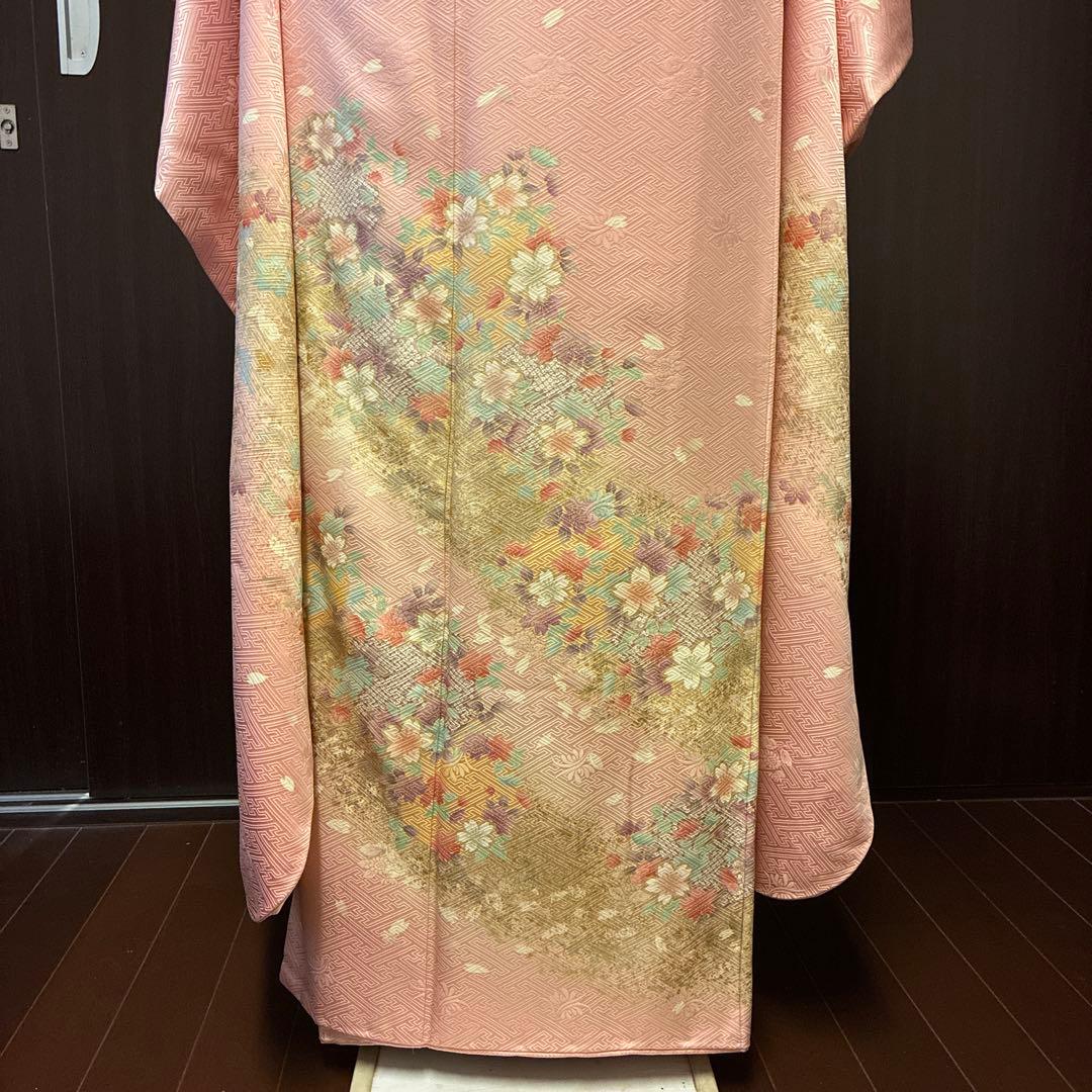 淡いピンク 花柄 振袖 着物