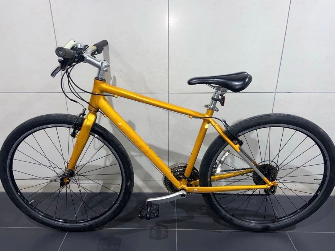 GIANT GRAVIERクロスバイク　ジャイアント　グラビエescape r3