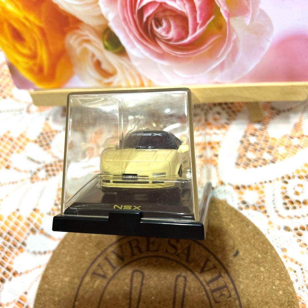 NSX ミニカー クリーム色 1/64 スケール
