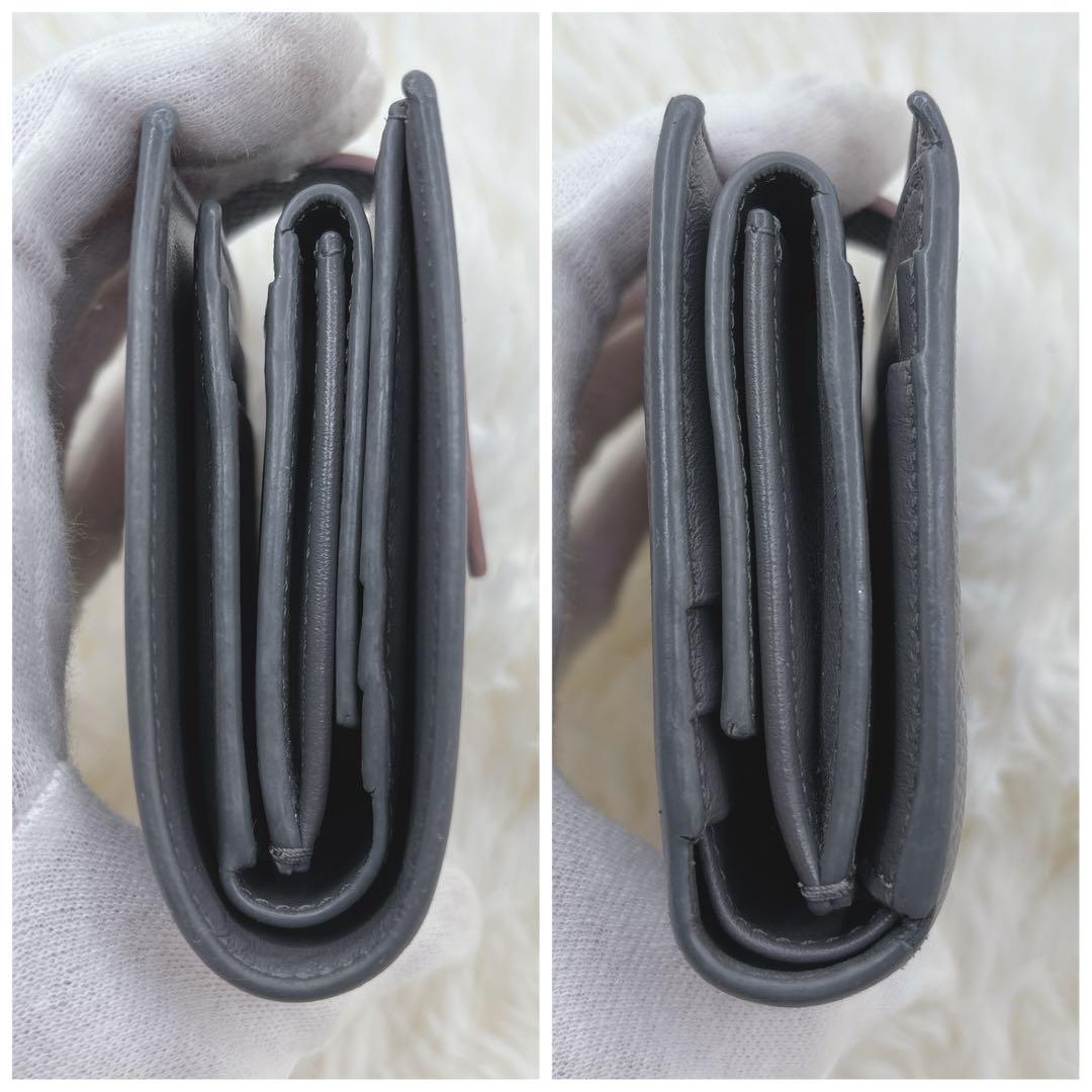 美品✨️CELINE 二つ折り財布 グレー×ピンク スモールストラップウォレット