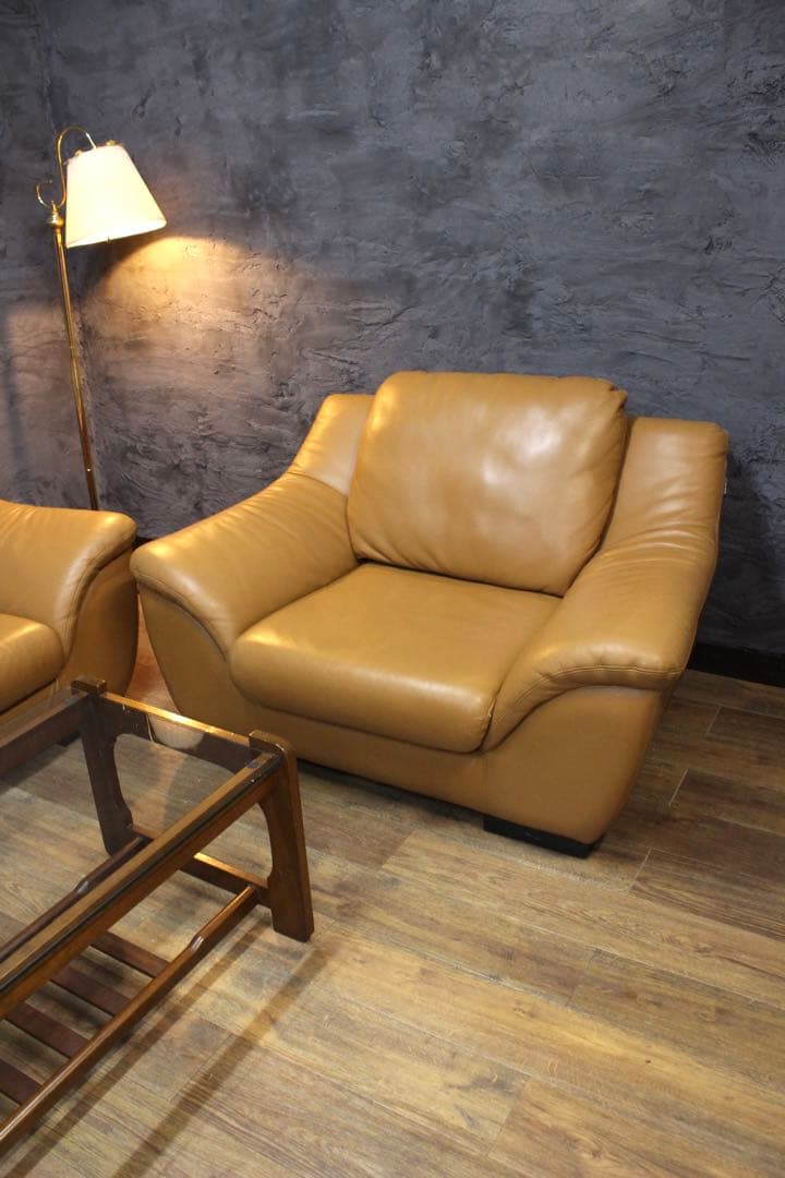首都圏送無料〜 本革　キャメル　3人掛け　1人掛け　ソファ テーブル　セット割