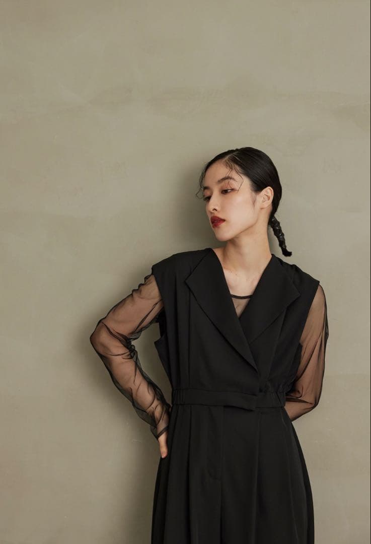 ♡niana スタンドアウトカラーオールインパンツ　ブラック　Sサイズ