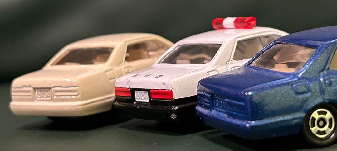 トミカ ニッサン シーマ 3台セット