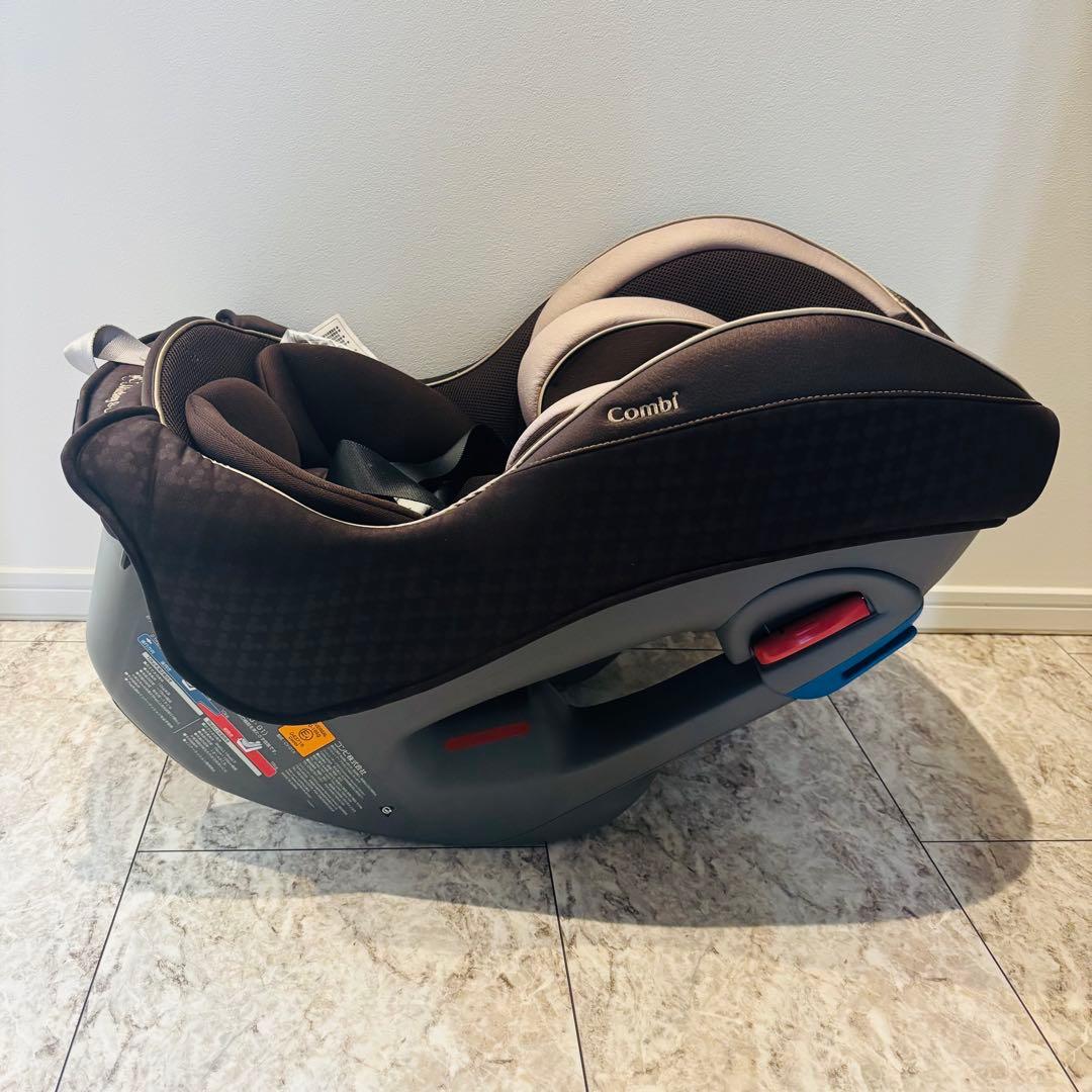 【極美品】combi コンビ ミニマグランデ チャイルドシート ディズニー