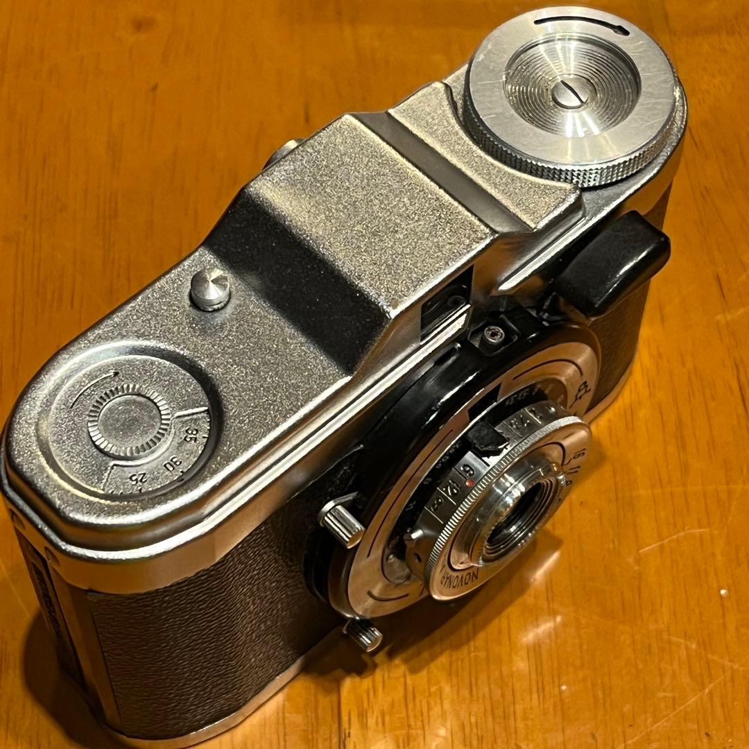 フィルムカメラ ZEISS IKON TAXONA NOVONAR 35mm f3.5 V