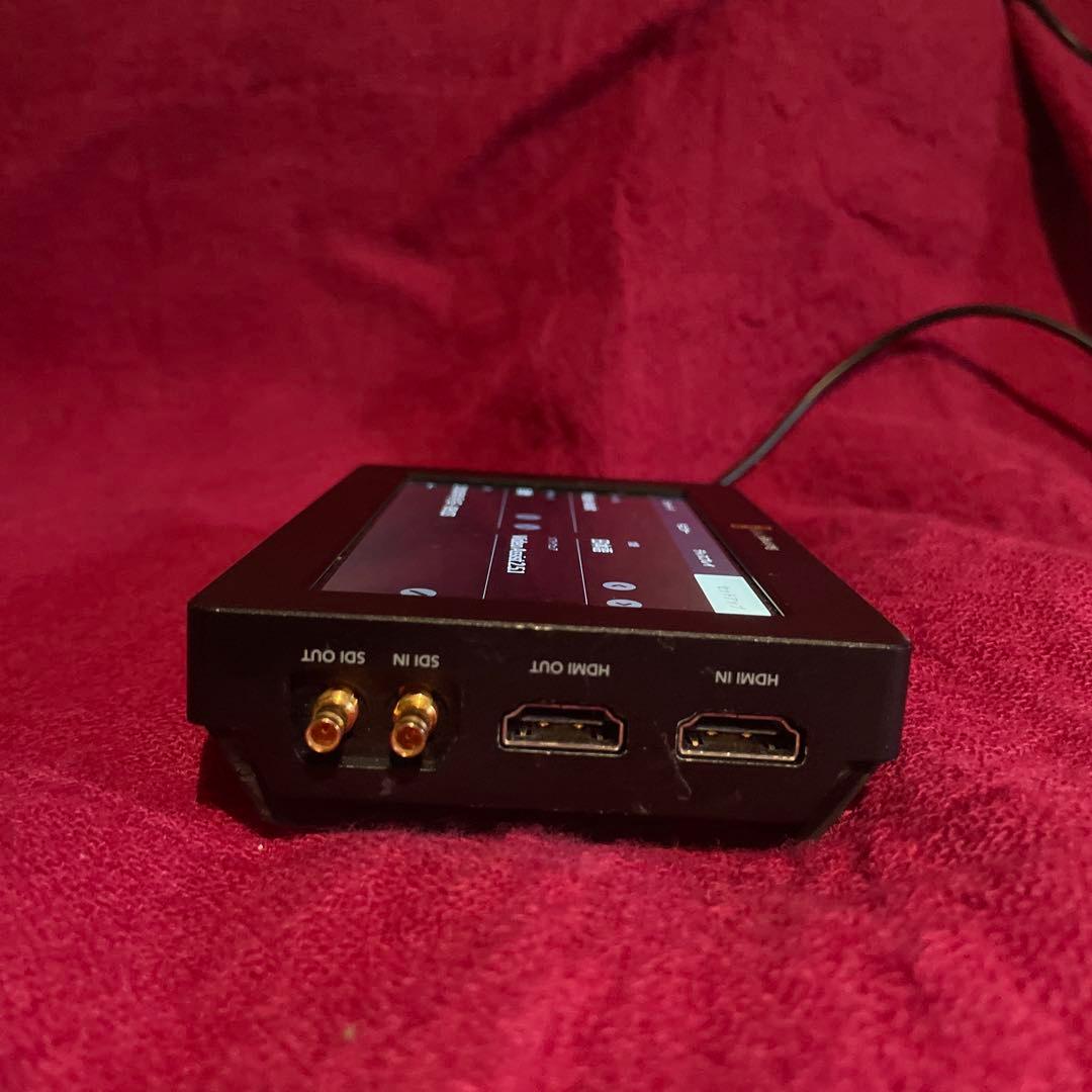 Blackmagic Design Video Assist5インチ