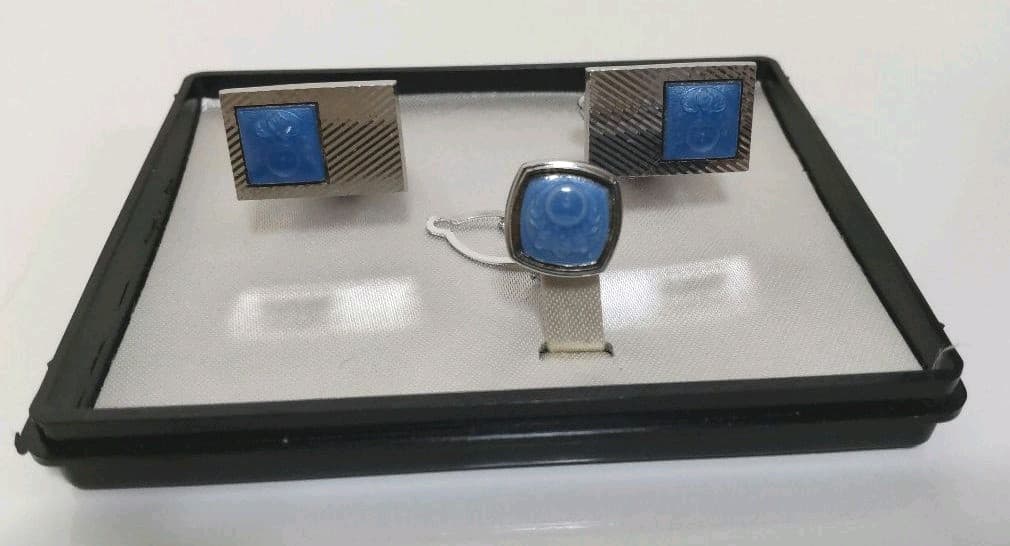 国鉄の徽章デザイン　カフス、タイタックセット (非売品)