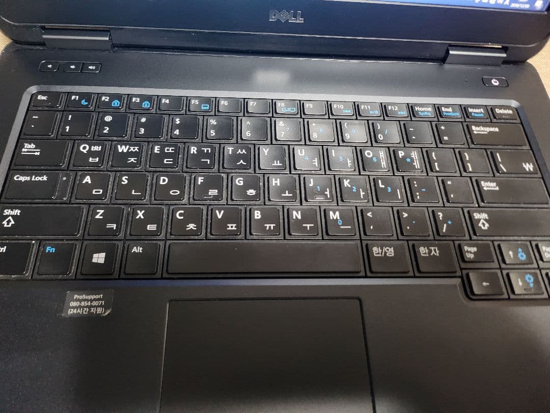 DELL Latitude E5440 ノートパソコン　ハングルキーボード