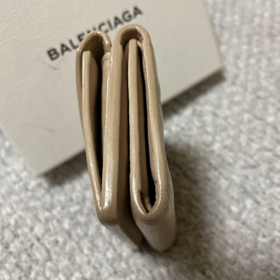 BALENCIAGA ベージュ 三つ折り財布