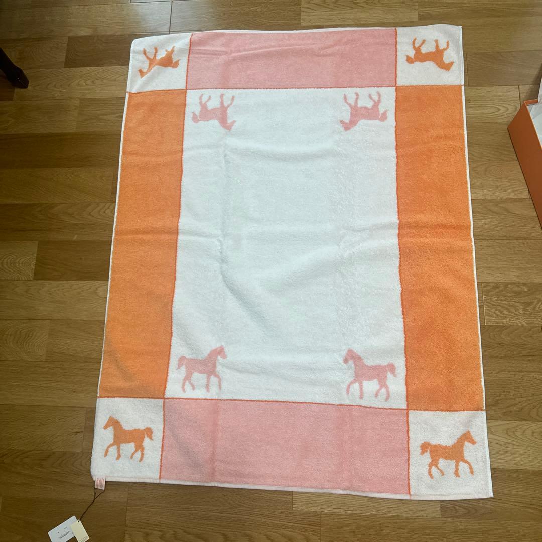 エルメスHERMES 大判バスタオル ピンク　新品未使用