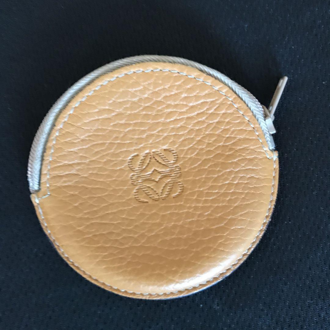 ロエベのケース