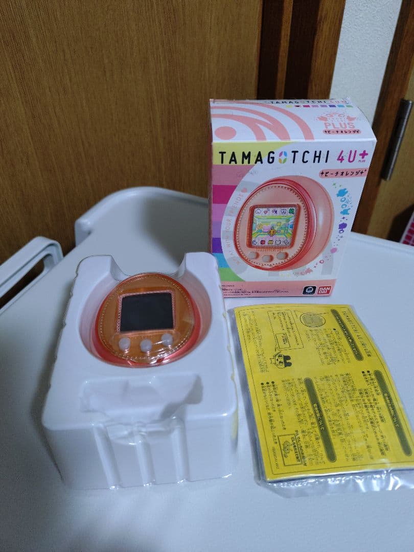 たまごっち 4U+ ピーチオレンジ