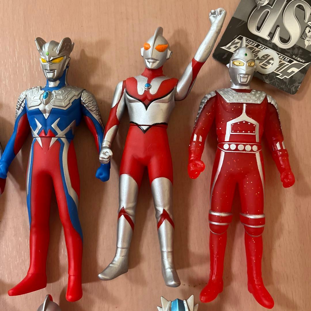 ウルトラセブン、ゼロ、ゾフィー、エース、グランデ、イーヴィルティガ、ニセ　ソフビ
