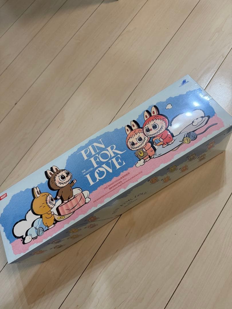 新品本物正規品　ラブブ　イニシャルキーホルダー　PIN FOR LOVE らぶぶ