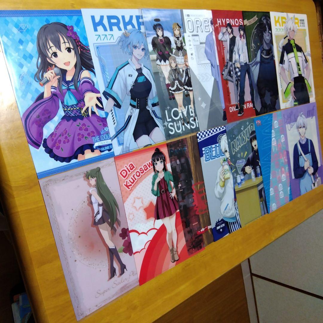 アニメノンジャンル美少女系など　Ａ−４クリアファイル まとめ売リ大量２５０枚