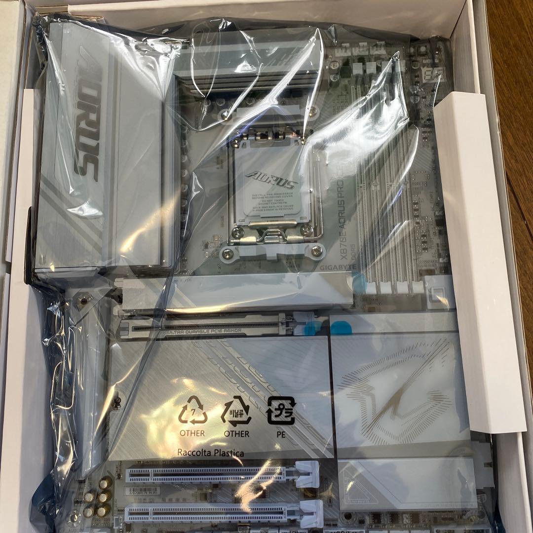 マザーボード AORUS X870E POR ICE