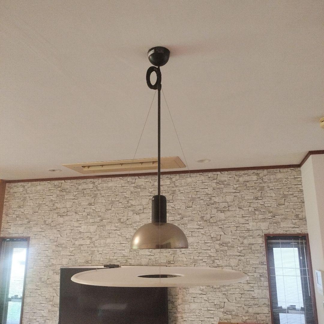 FLOS モフローティングペンダントライト