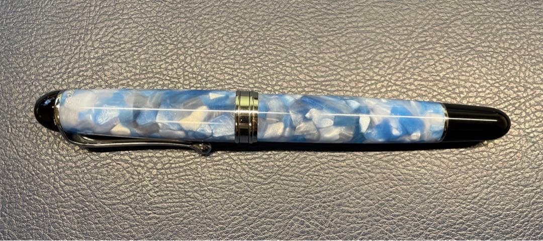 アウロラ 88 プルトーネ F(細字) 万年筆