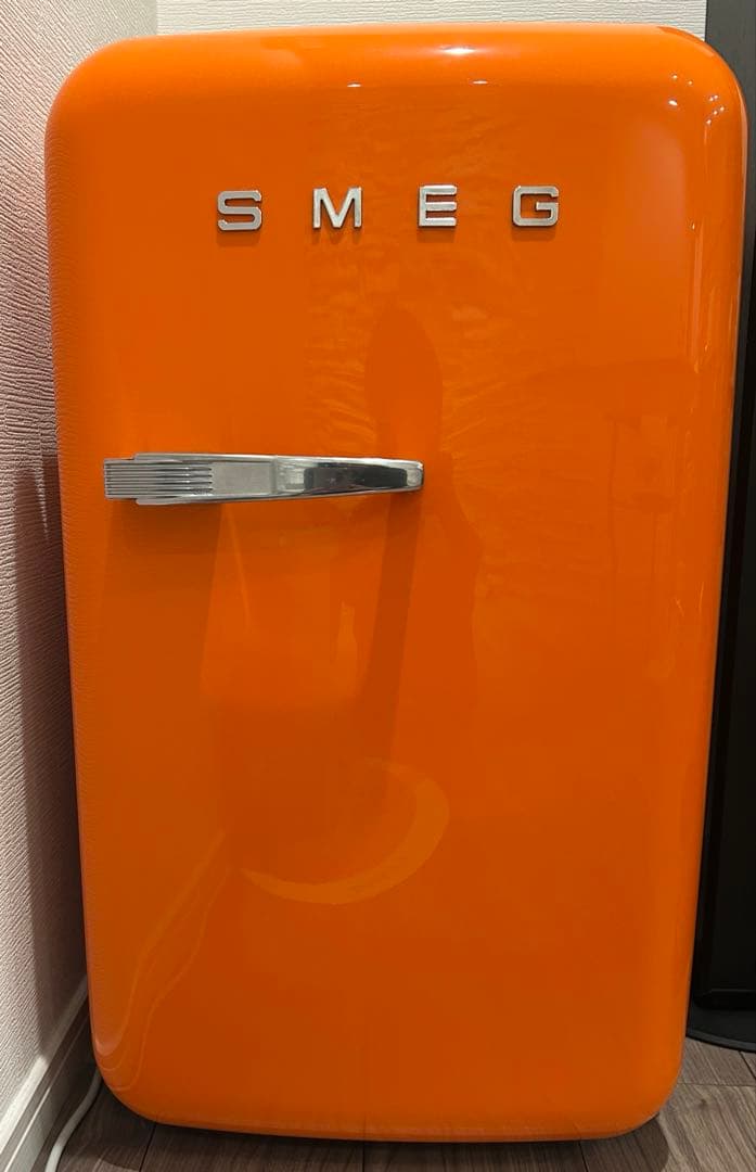SMEG オレンジ冷蔵庫 レトロスタイル　100v