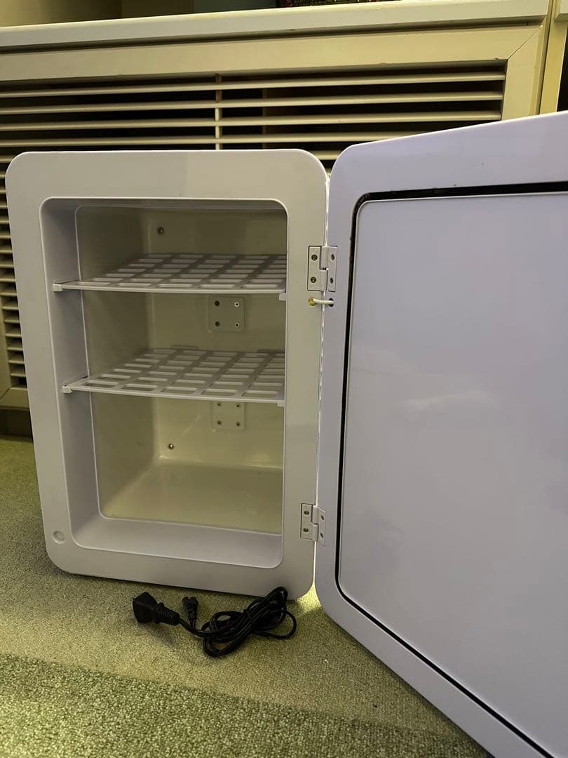 24Lダブルペルチェ冷温庫