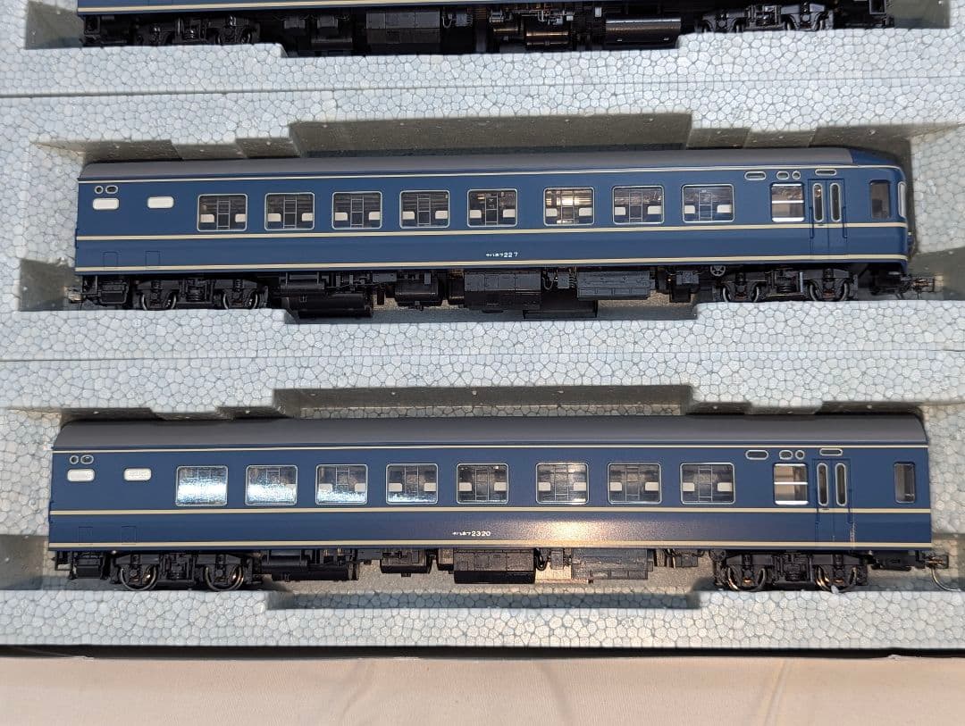 KATO　２０系特急形寝台客車 【3-504】 ４両基本セット　室内灯点灯