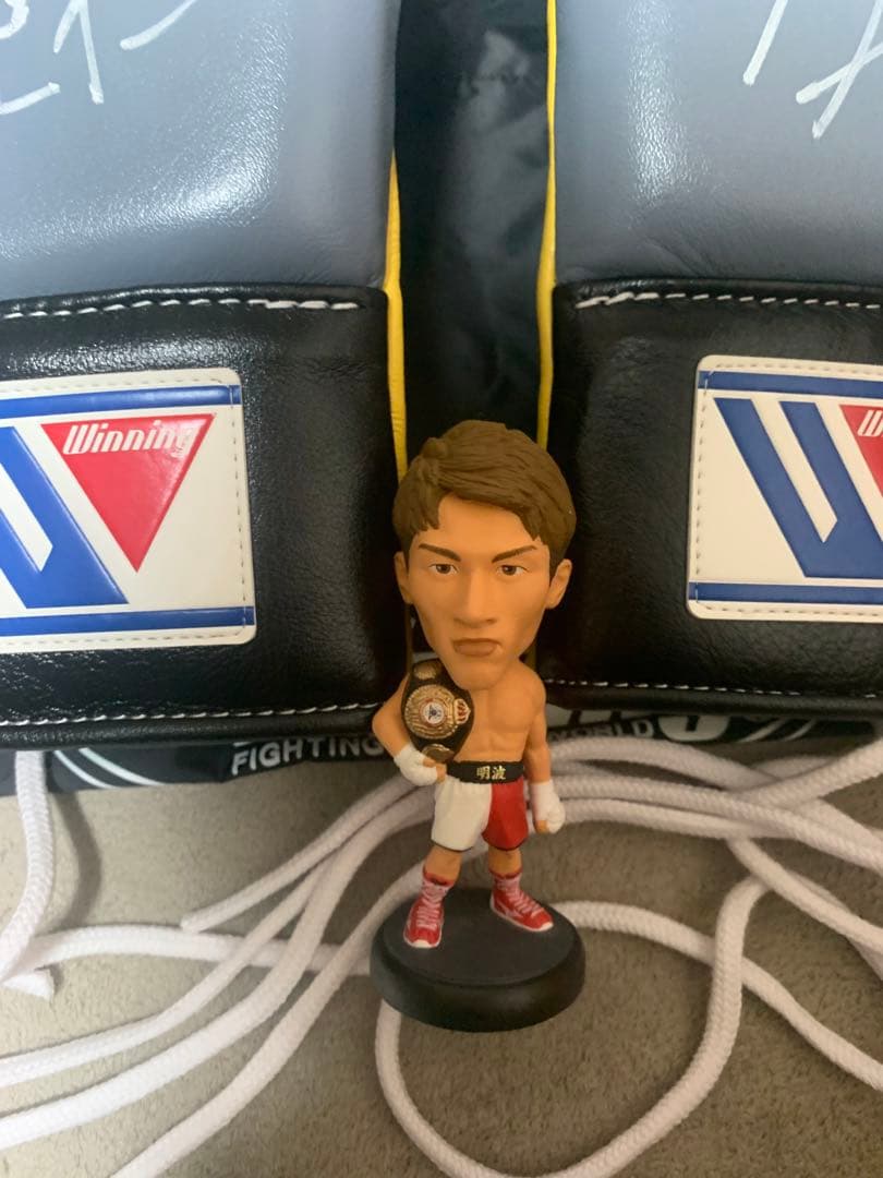 KenKen634井上尚弥選手サイン入りグローブ　ひかりTV当選品セット