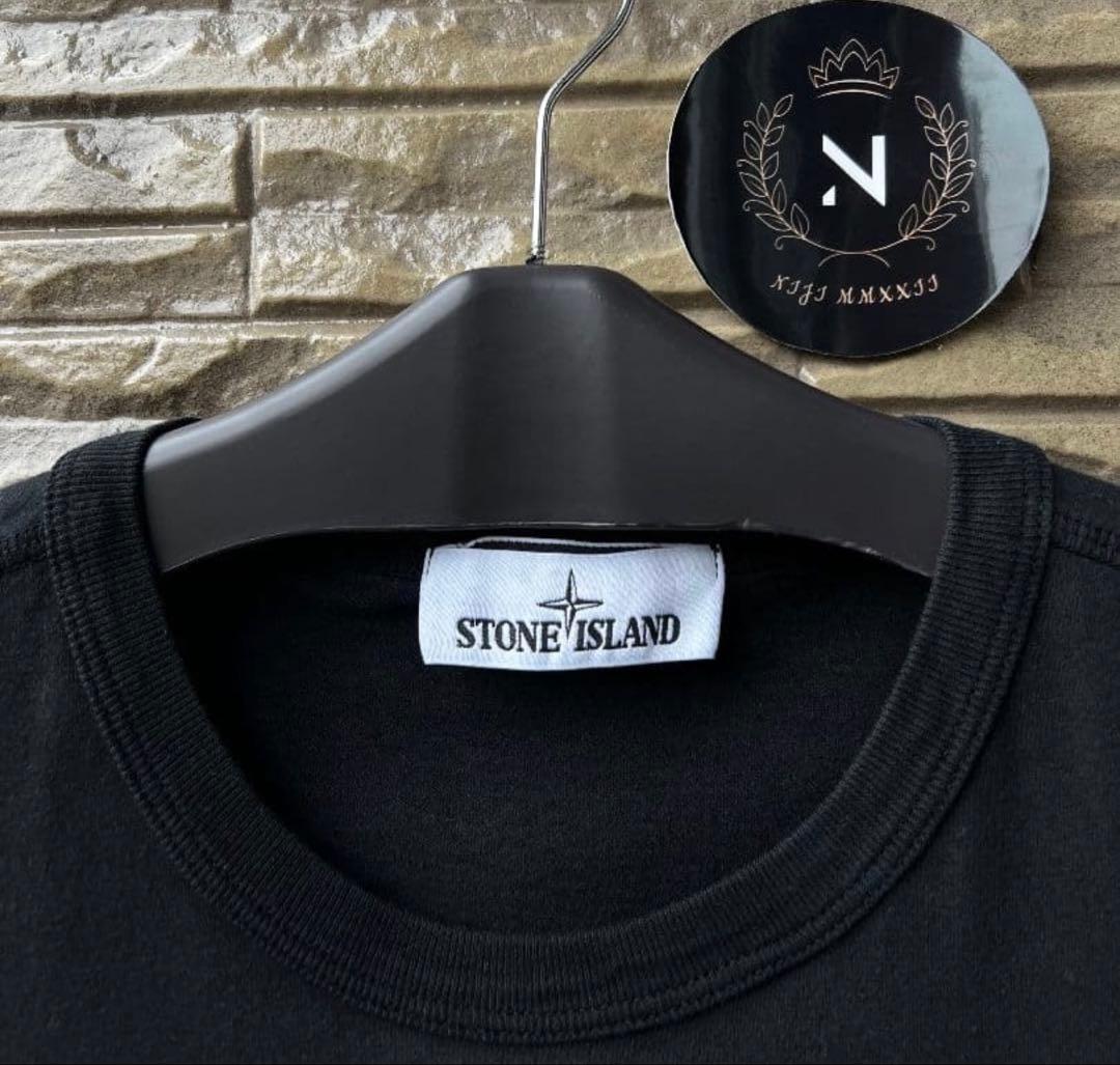 STONE  グラフィックTシャツ ブラック