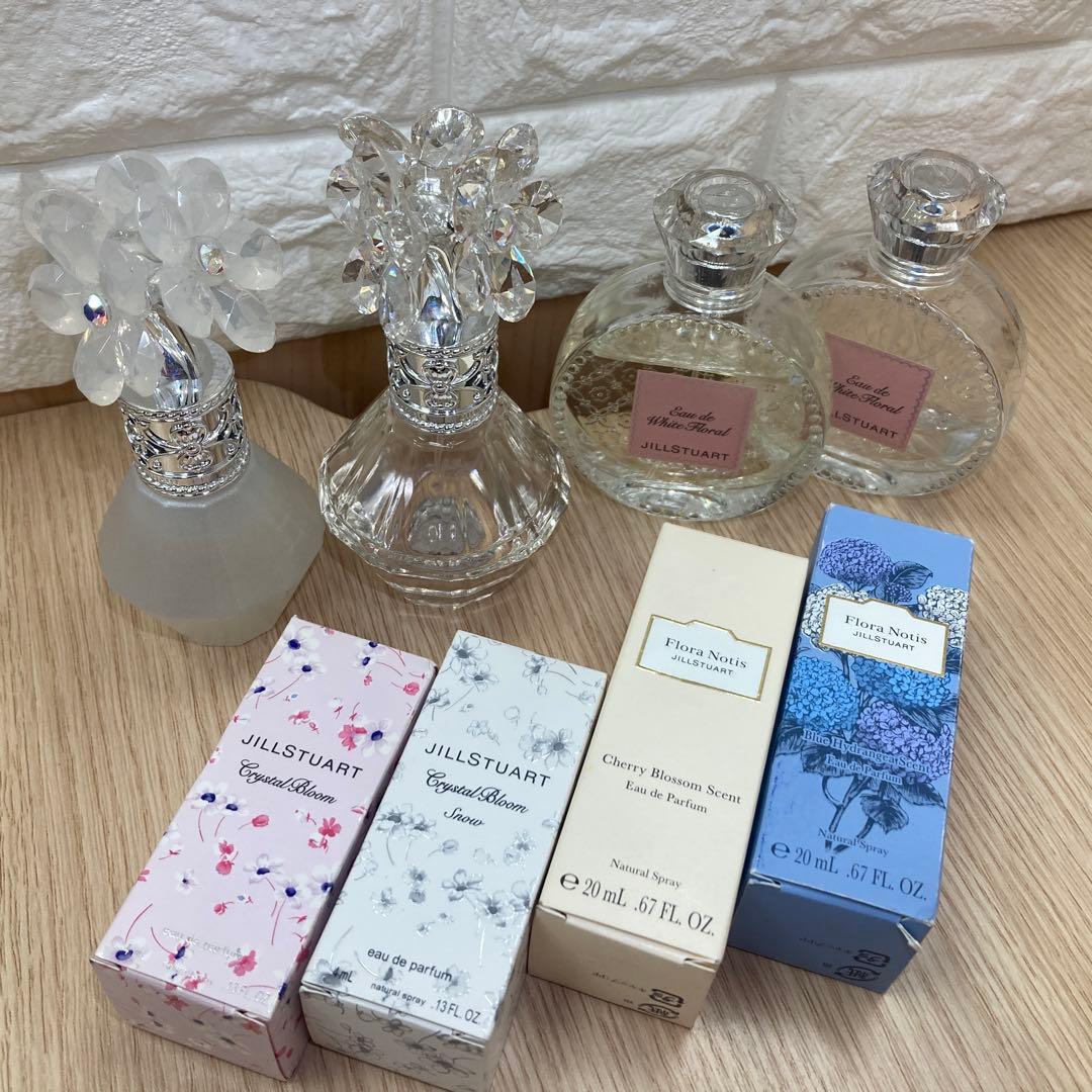 ▲ジルスチュアート　リップ/パウダー/アイシャドウ/香水等…　まとめ売り