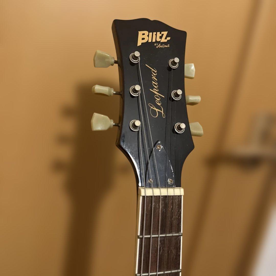 【新品未使用】ギター　スタンド付き